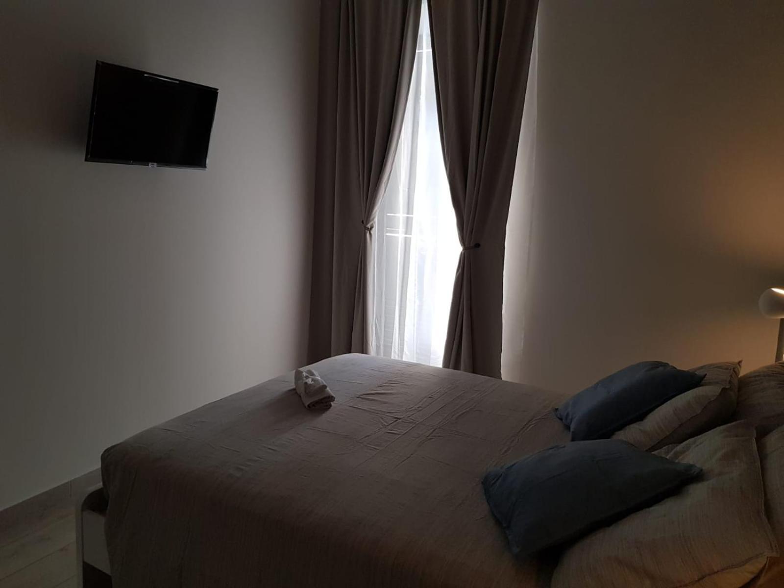 B&B Miglio Sacro Neapel Zimmer foto